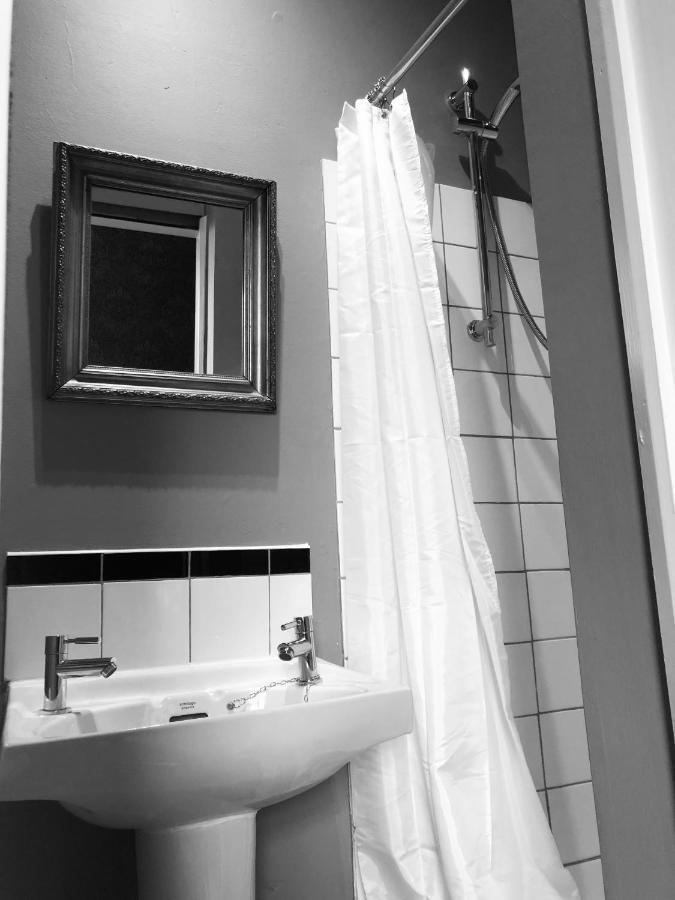 No 11 Bistro & Rooms キースリー エクステリア 写真